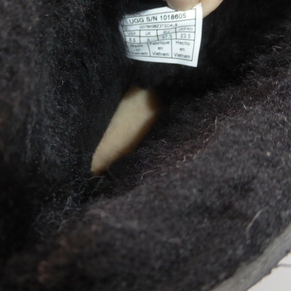 🎈FINAL SALE UGG ISLEY WATERPROOF LEATHER BOOT with REMOVABLE FUR POM POM NEW - Picture 10 of 12